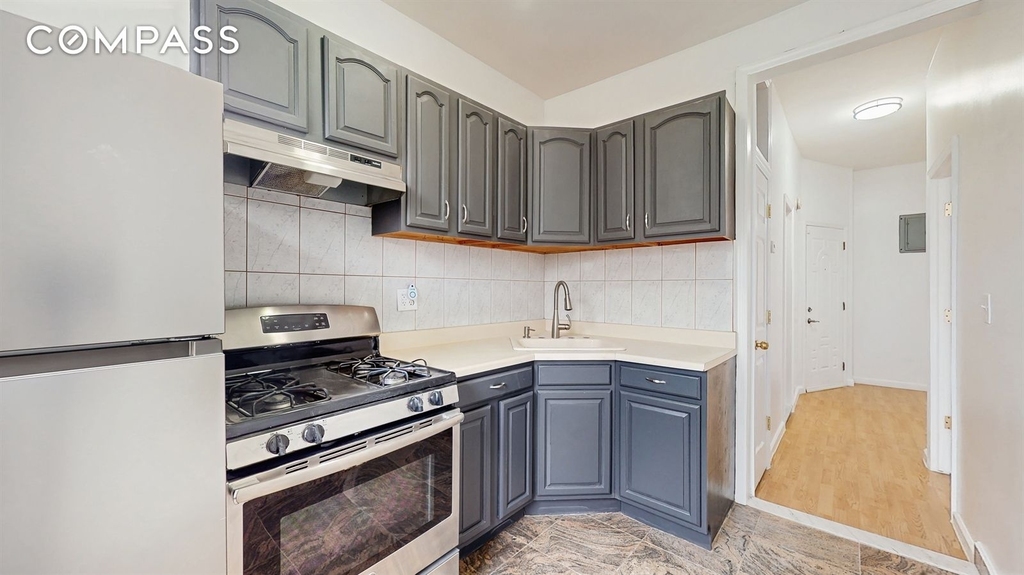 77th Street - Photo 2