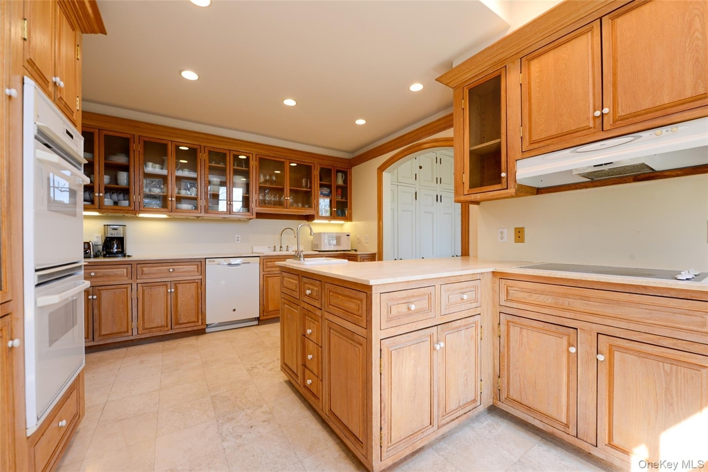 1 Pond Road - Photo 8