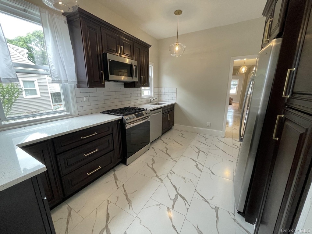248 Denton Avenue - Photo 2