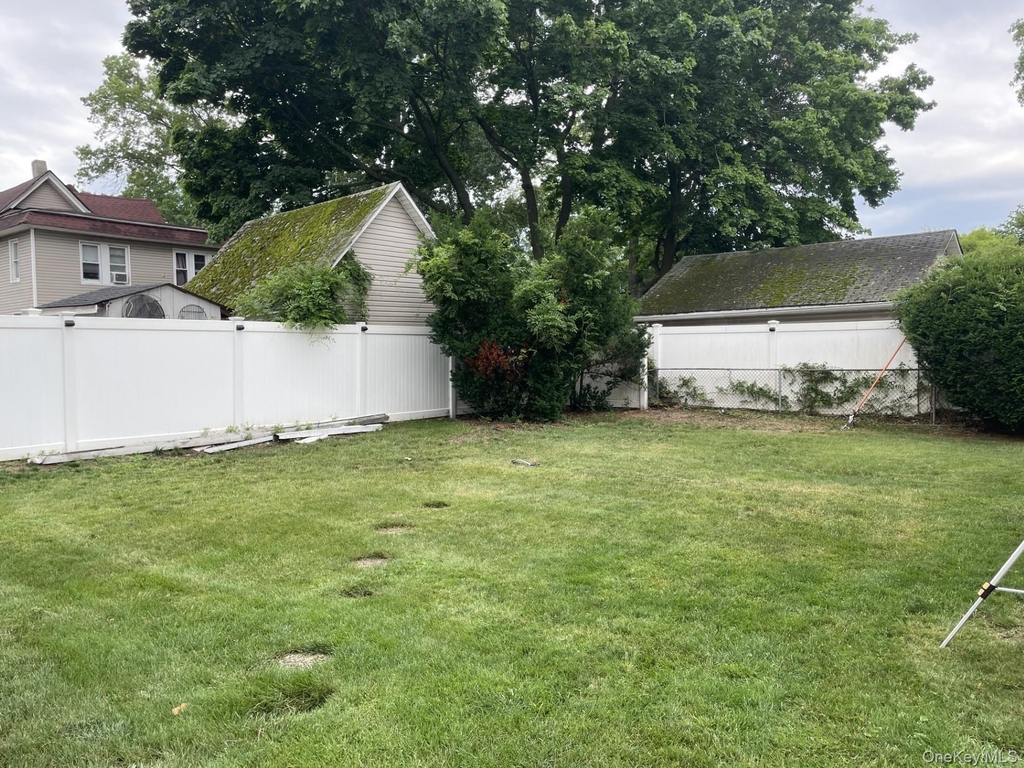 248 Denton Avenue - Photo 13