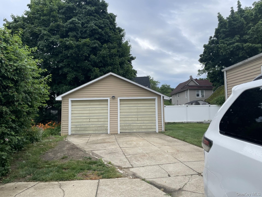 248 Denton Avenue - Photo 12