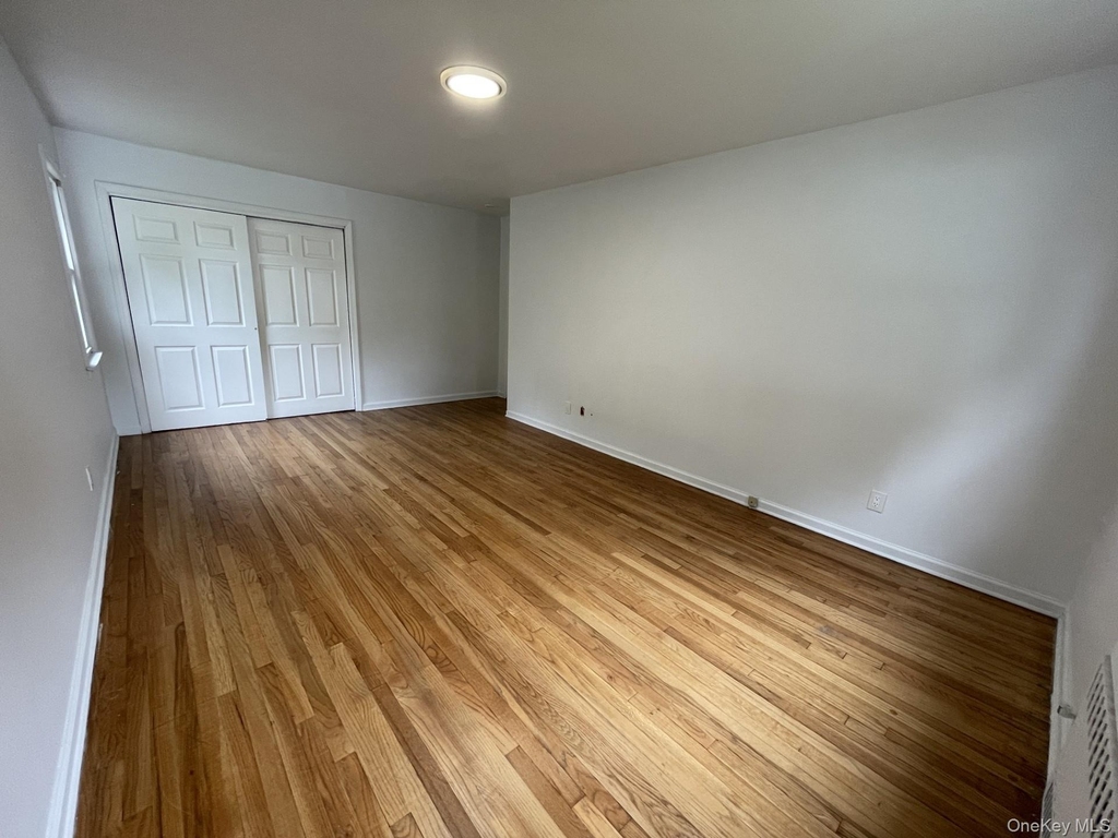 248 Denton Avenue - Photo 6