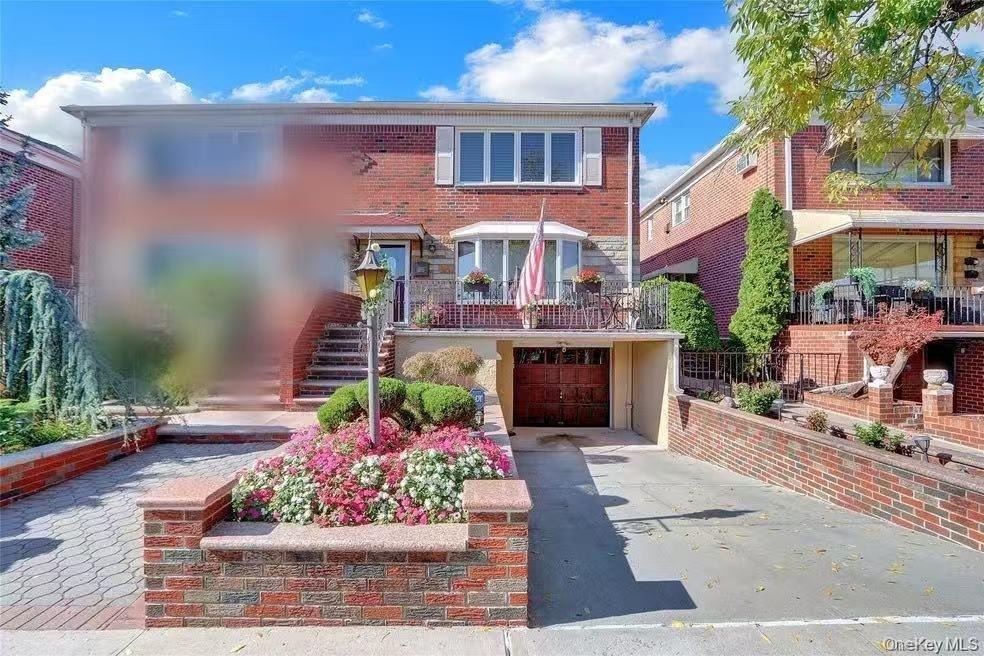 6134 76th Street - Photo 0