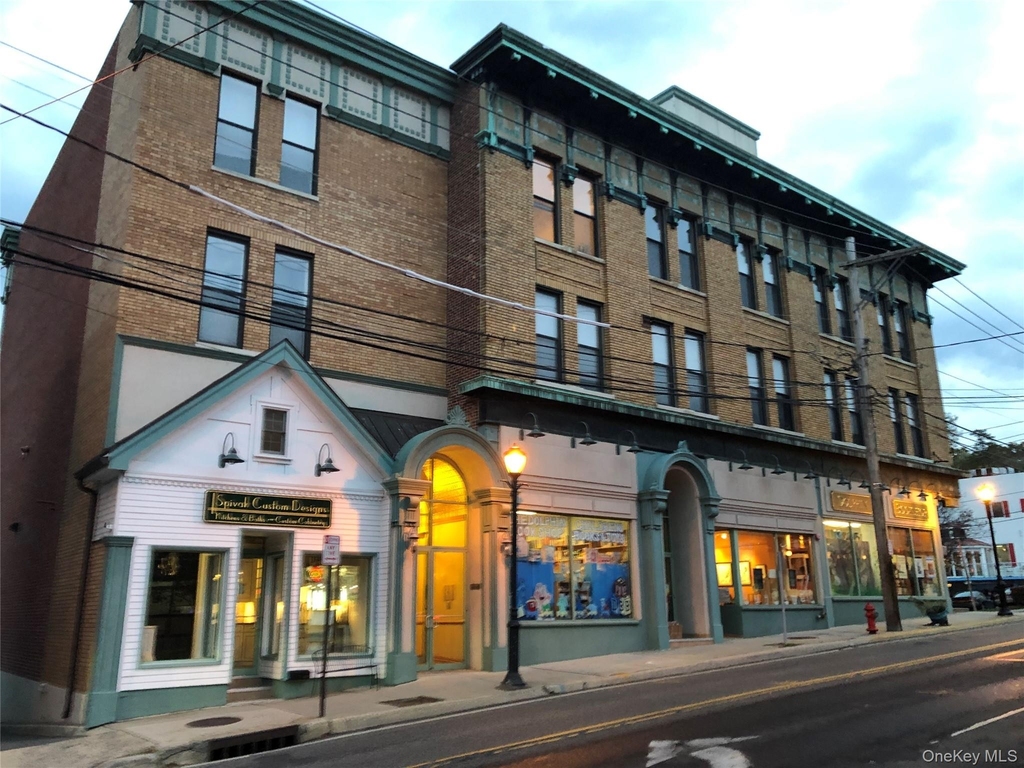 303 Main Street - Photo 0