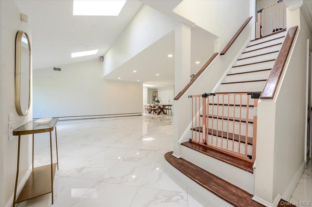 70 Longfellow Road - Photo 5