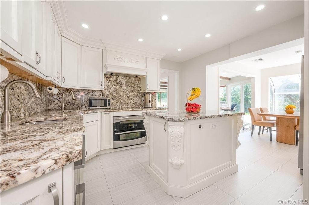 70 Longfellow Road - Photo 7