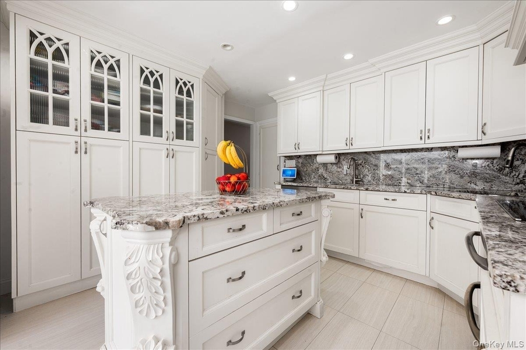 70 Longfellow Road - Photo 6
