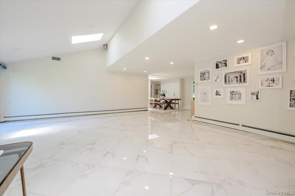 70 Longfellow Road - Photo 3