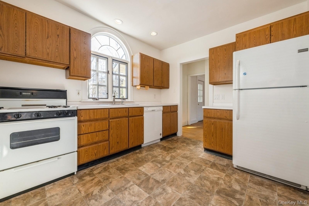 130 Soundview Road - Photo 14