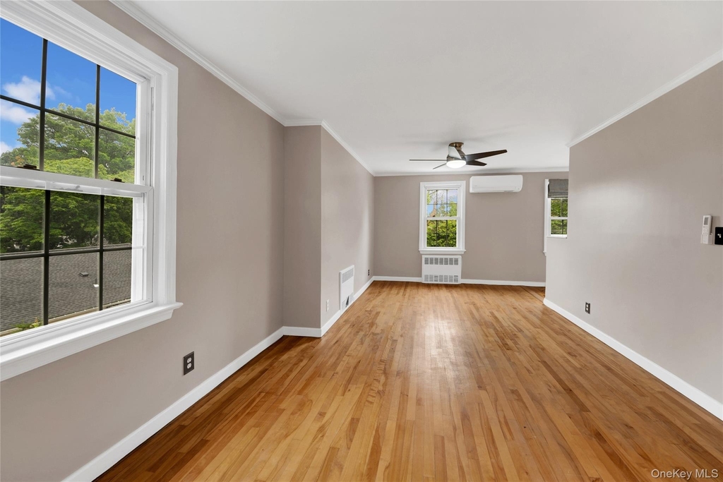 9 Virginia Street - Photo 2
