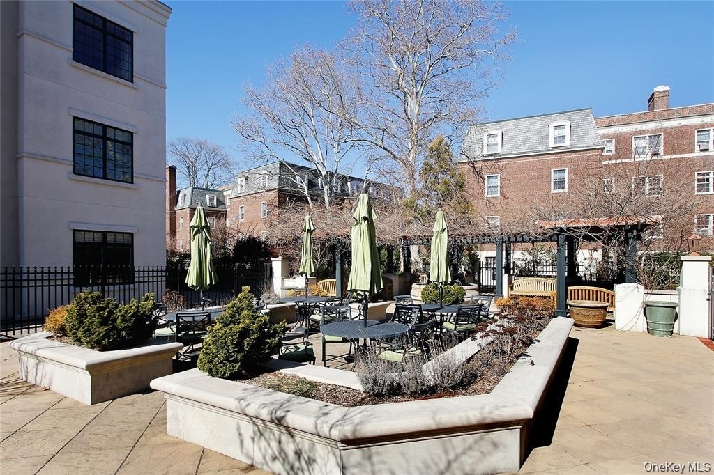 1 Christie Place - Photo 30