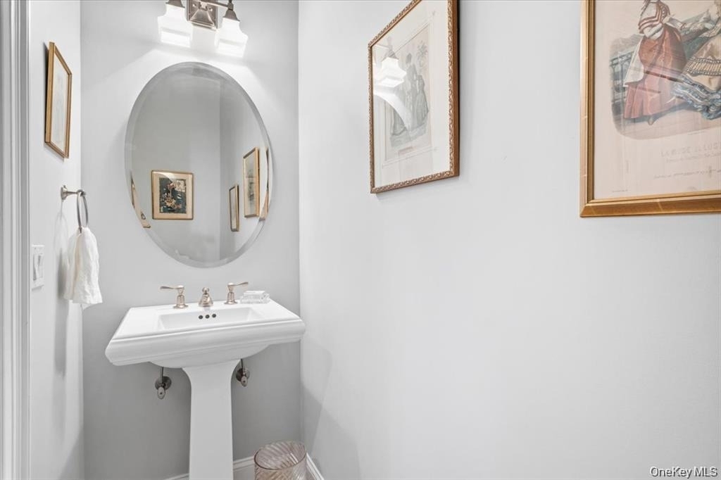 1 Christie Place - Photo 3