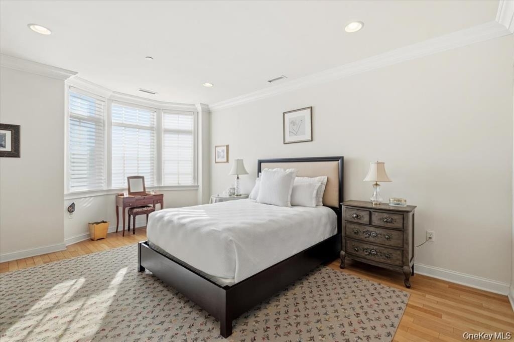 1 Christie Place - Photo 4