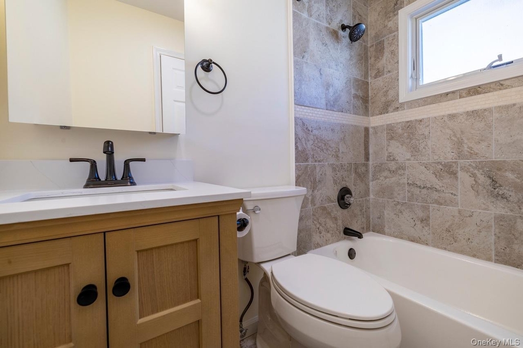 542 E Pine Street - Photo 18