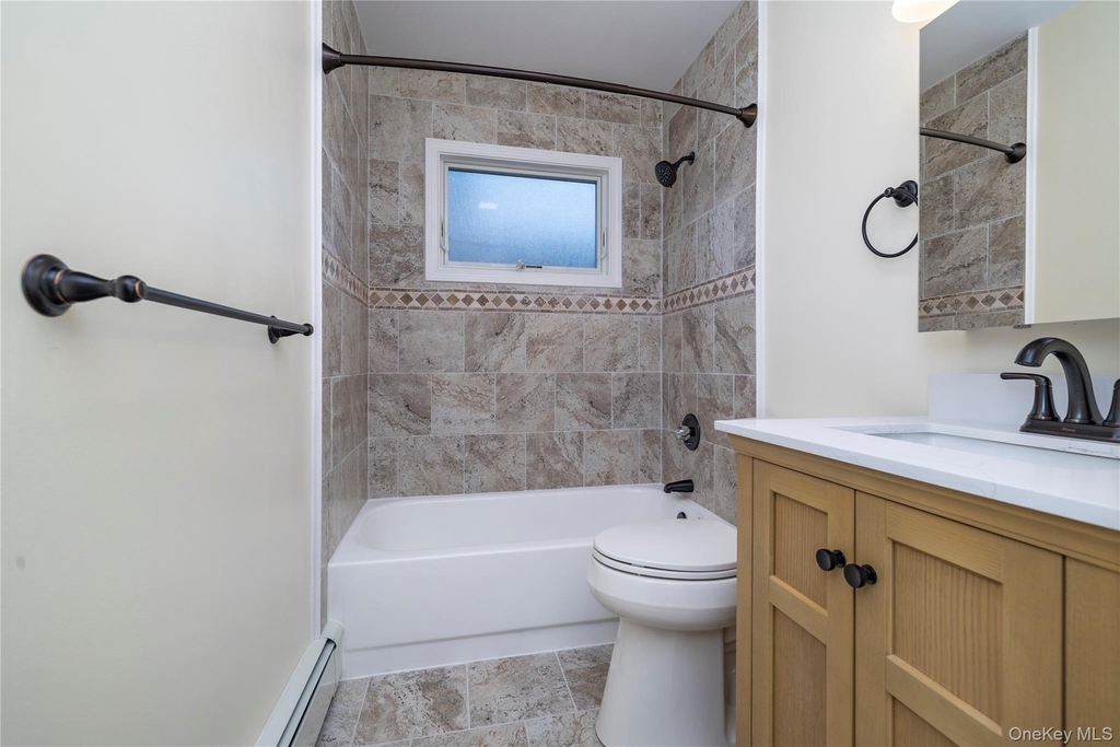 542 E Pine Street - Photo 11