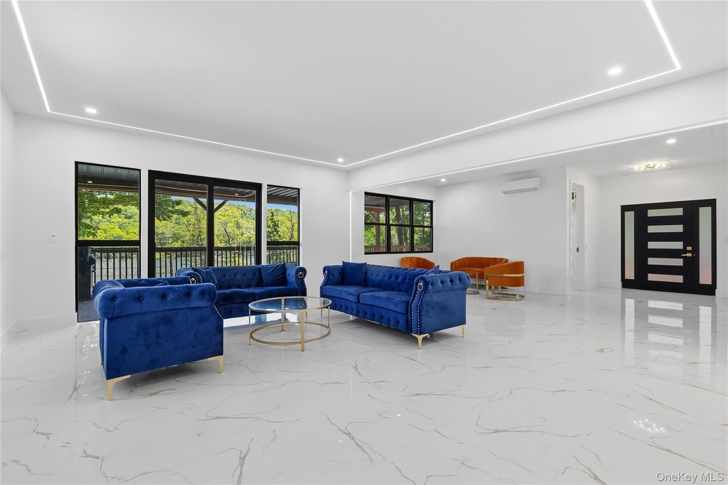 548 Lakes Road - Photo 16