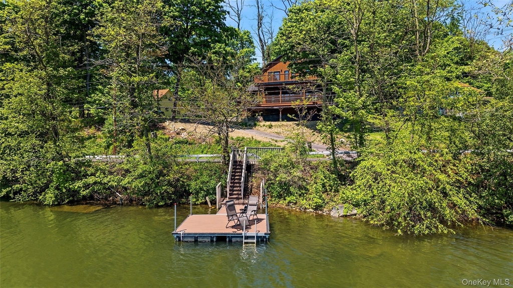 548 Lakes Road - Photo 5