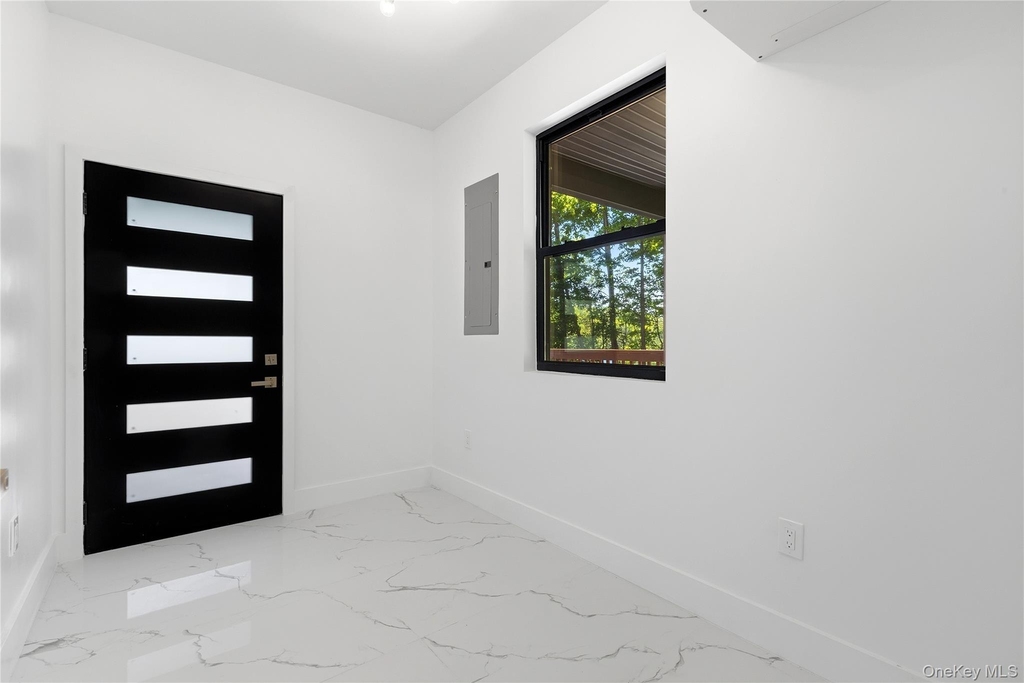 548 Lakes Road - Photo 13