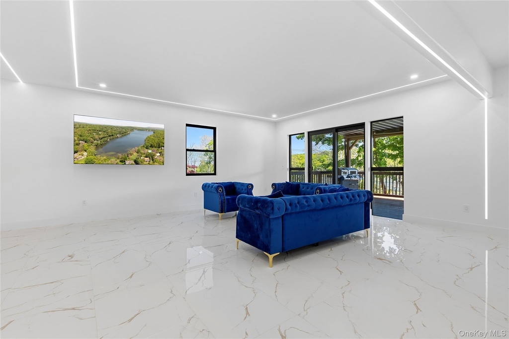 548 Lakes Road - Photo 14