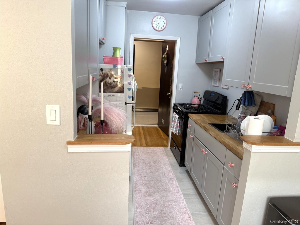 52 Yonkers Terrace - Photo 2