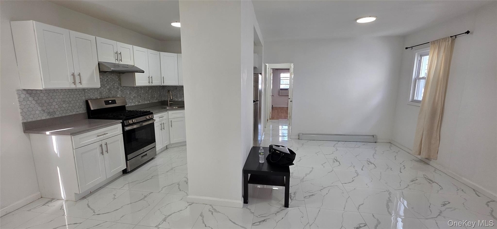 4557 149th Street - Photo 2