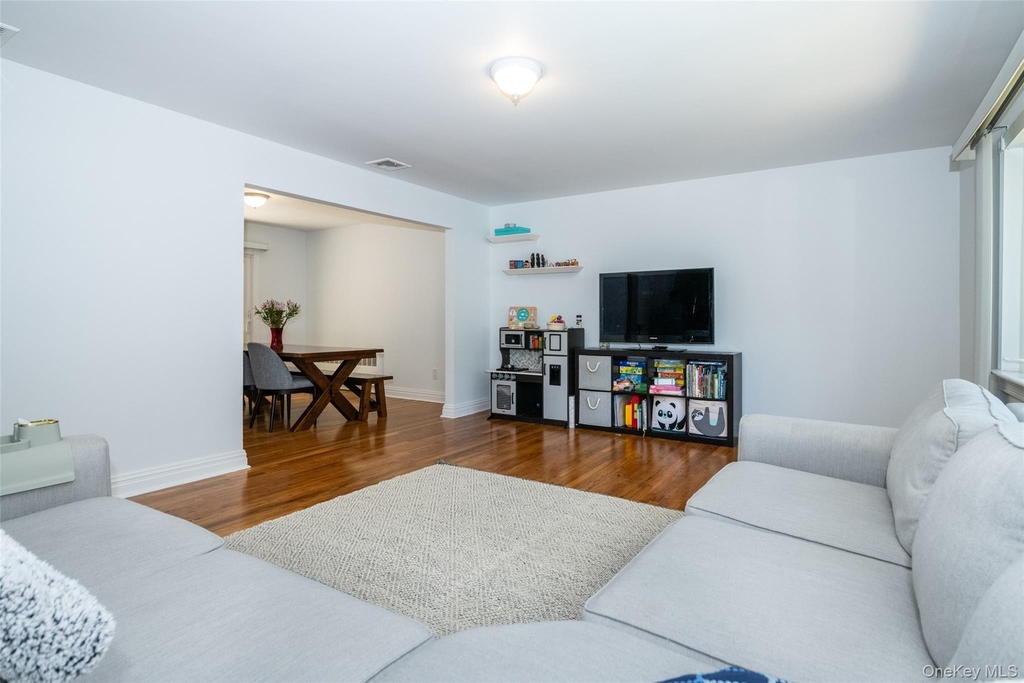 18 Carlyle Place - Photo 5