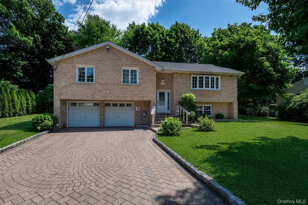 18 Carlyle Place - Photo 0