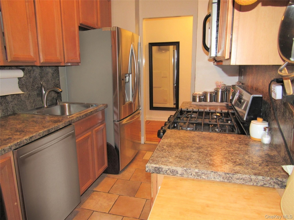 83-19 116th Street - Photo 4