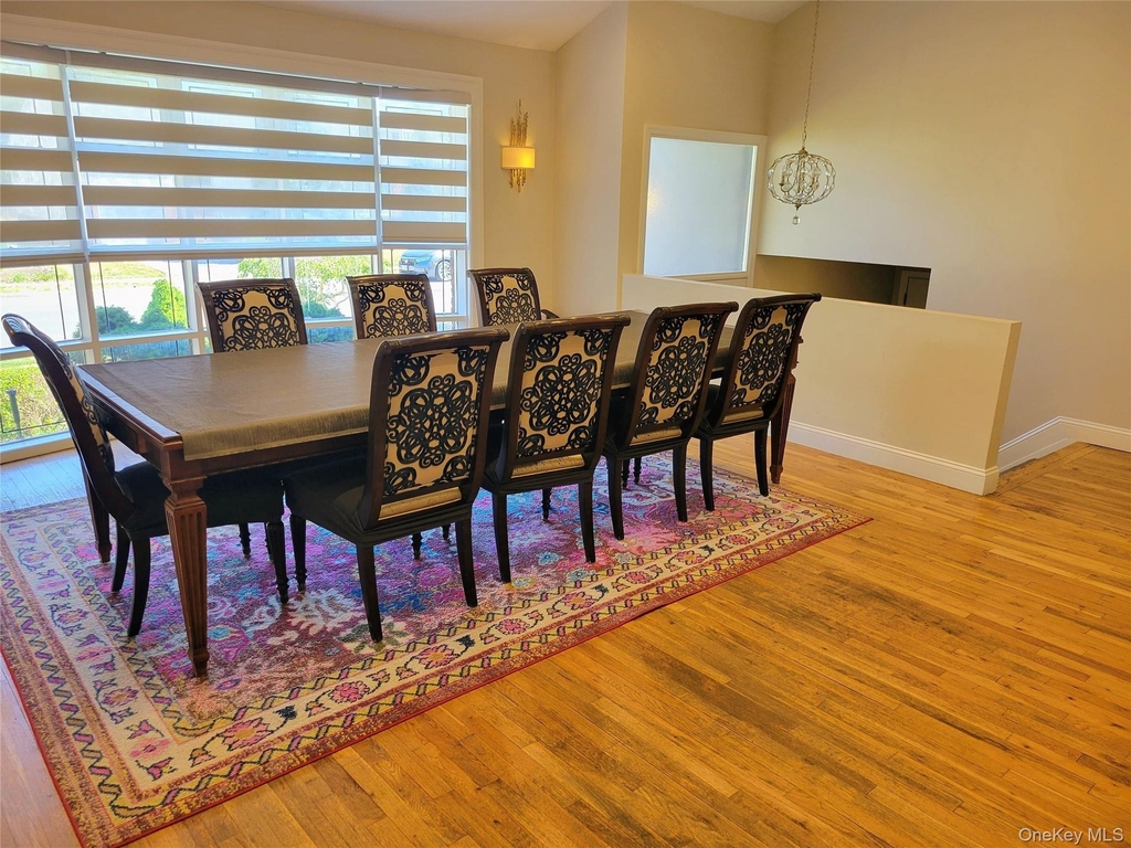 650 Prescott Place - Photo 2