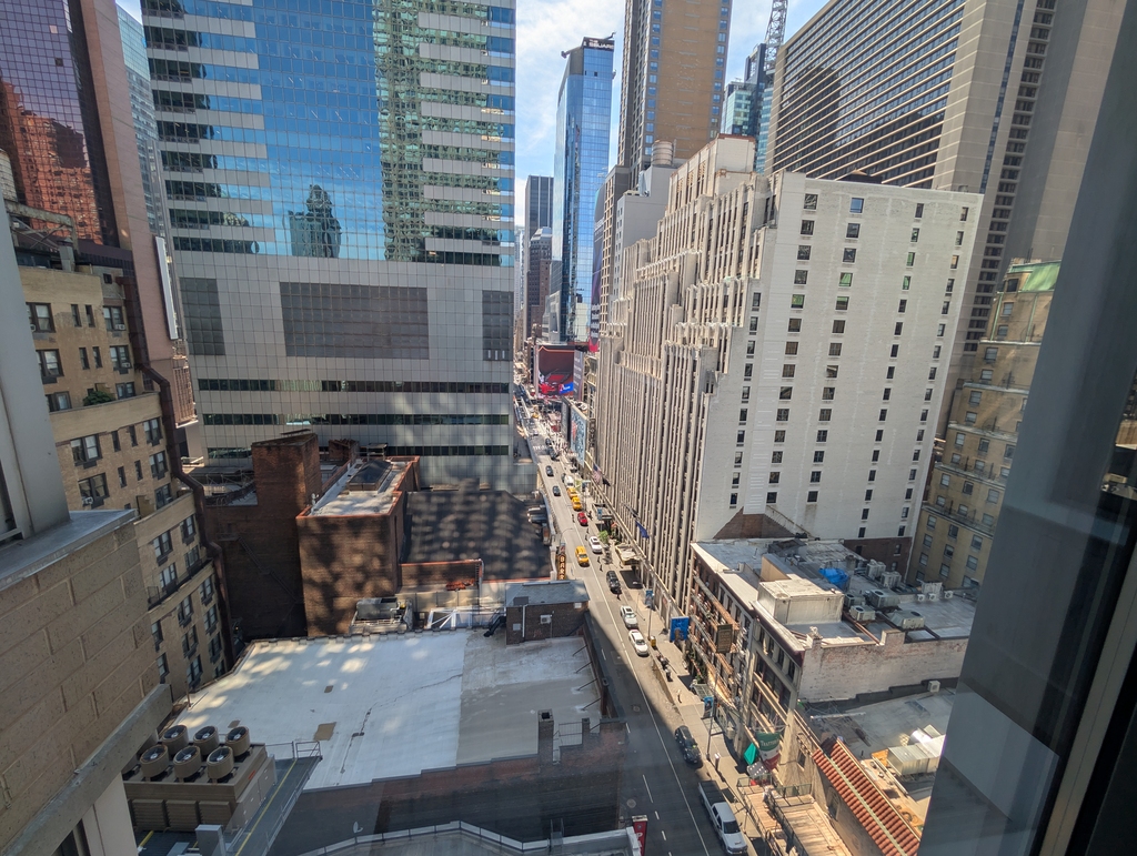 West 47th Street - Photo 4