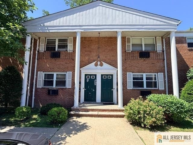 289 Main Street - Photo 1