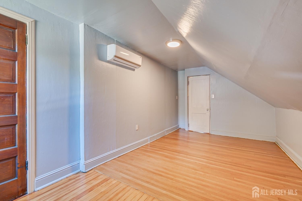 10 Jeff Street - Photo 22