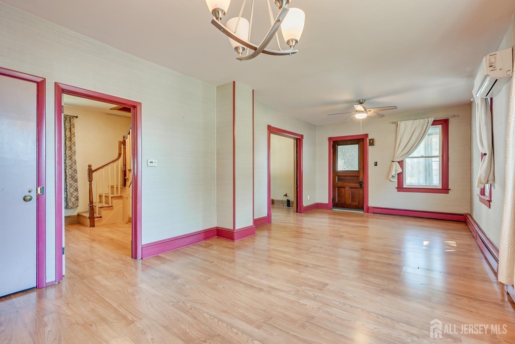 10 Jeff Street - Photo 19