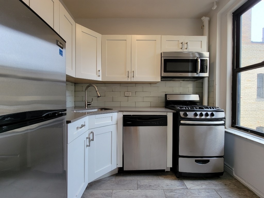 25-21 31st Avenue - Photo 0