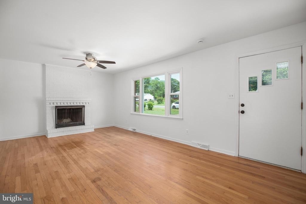 803 Grafton Street - Photo 6