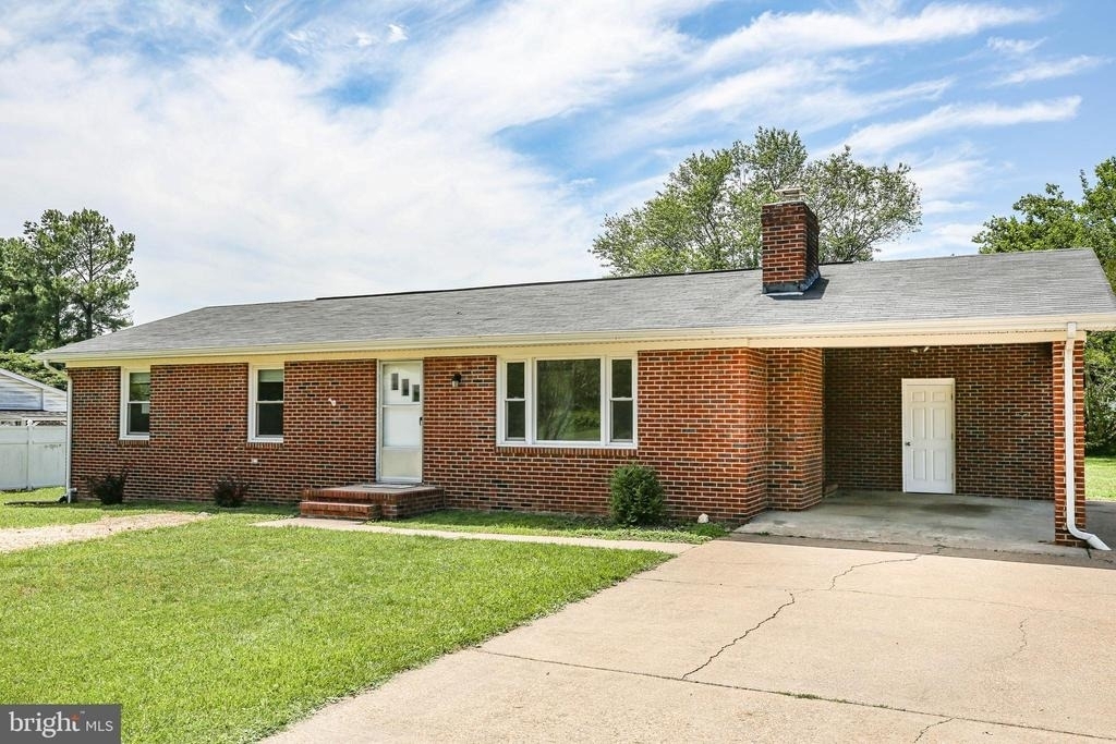 803 Grafton Street - Photo 2
