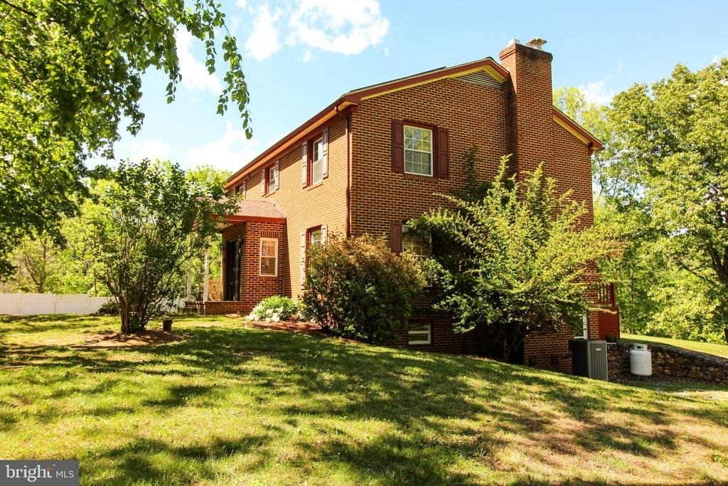 11 Hickory Lane - Photo 13