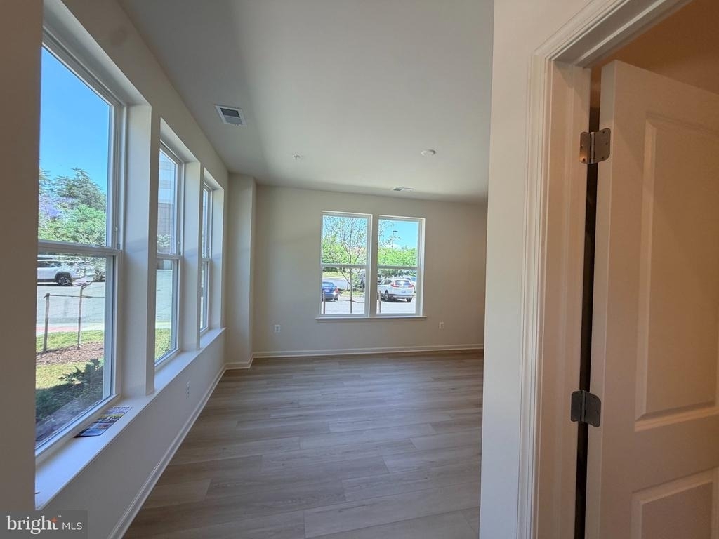 2548 Neabsco Common Place - Photo 5