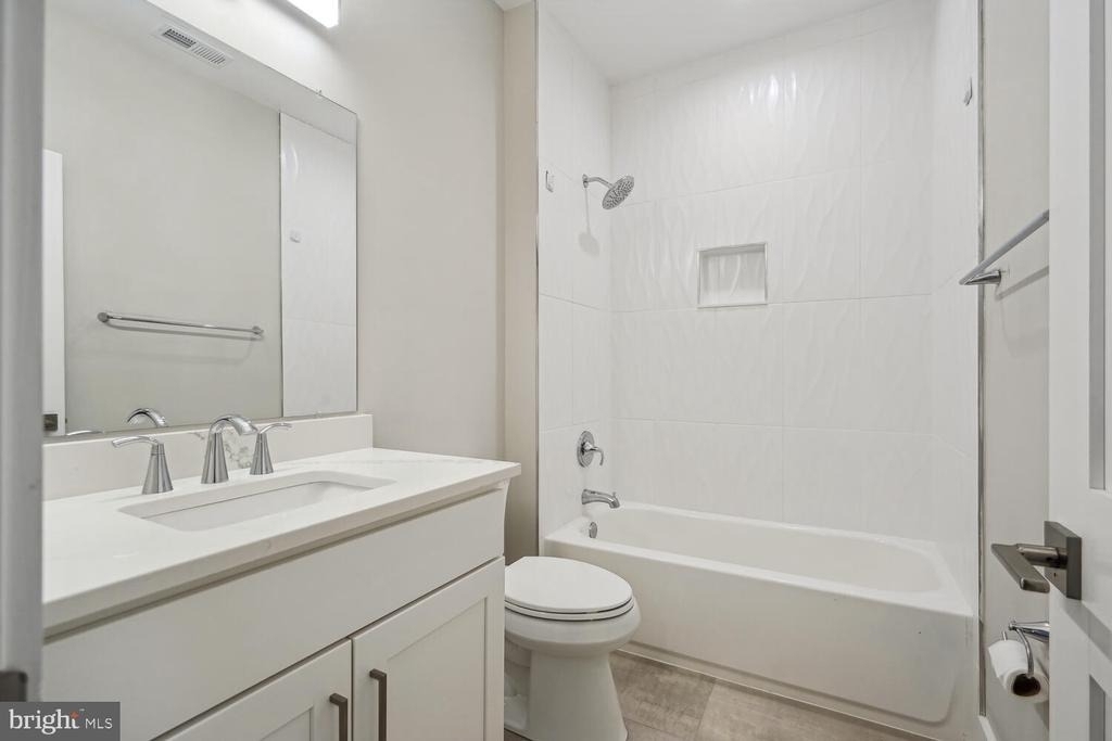 1553 Rivertown Place - Photo 11