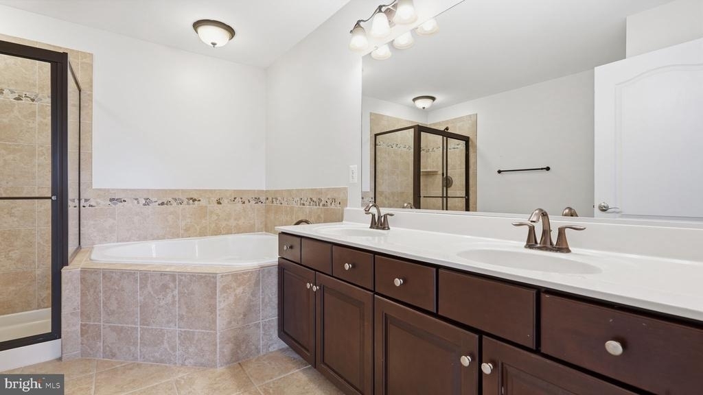 15360 Kensington Park Drive - Photo 23