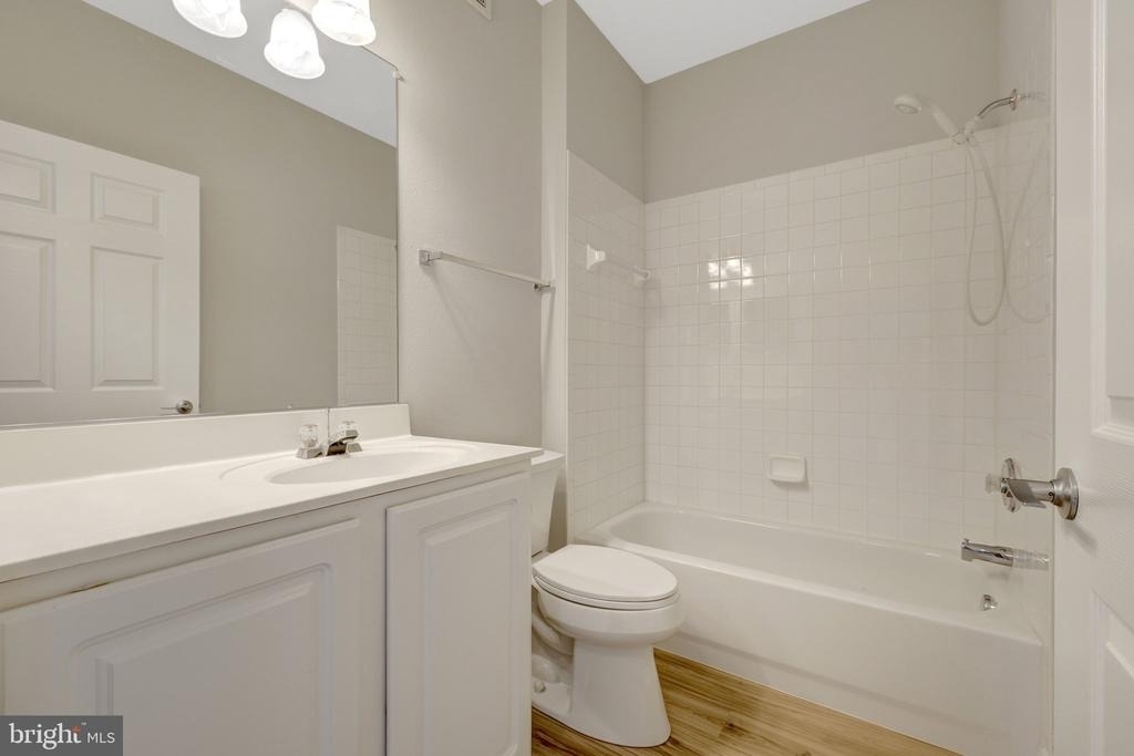 42421 Rockrose Square - Photo 18