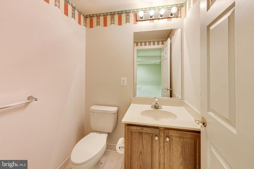 20090 Valhalla Square - Photo 52