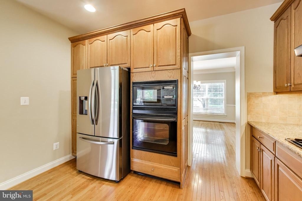 20090 Valhalla Square - Photo 14