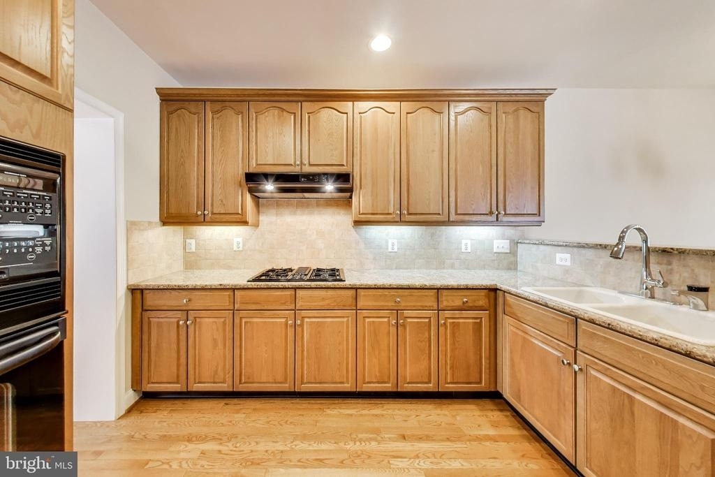 20090 Valhalla Square - Photo 12