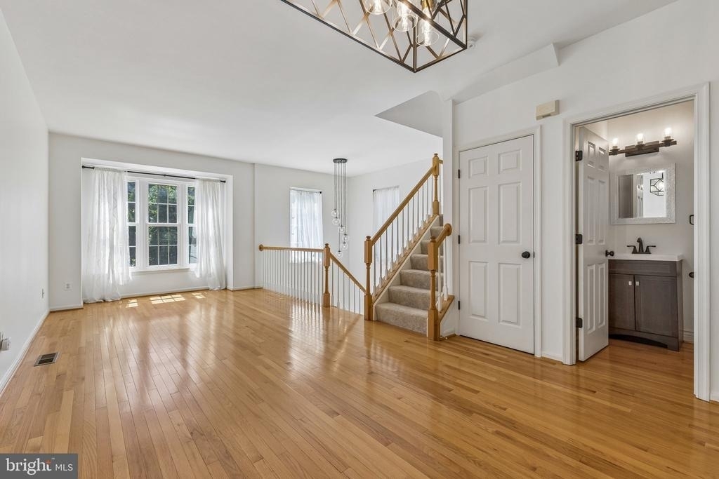 21957 Golden Spike Terrace - Photo 6