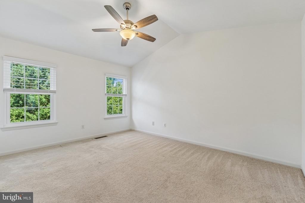 21957 Golden Spike Terrace - Photo 19
