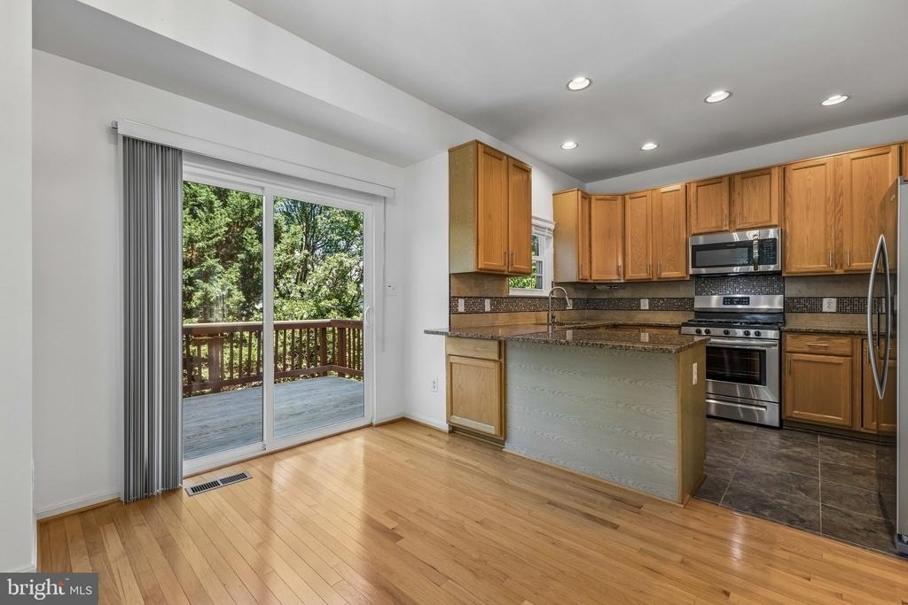 21957 Golden Spike Terrace - Photo 11