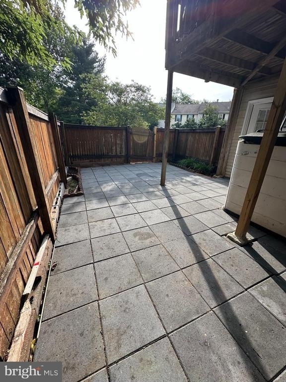 4002 Summer Hollow Court - Photo 33
