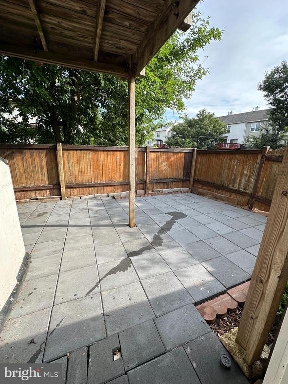4002 Summer Hollow Court - Photo 34