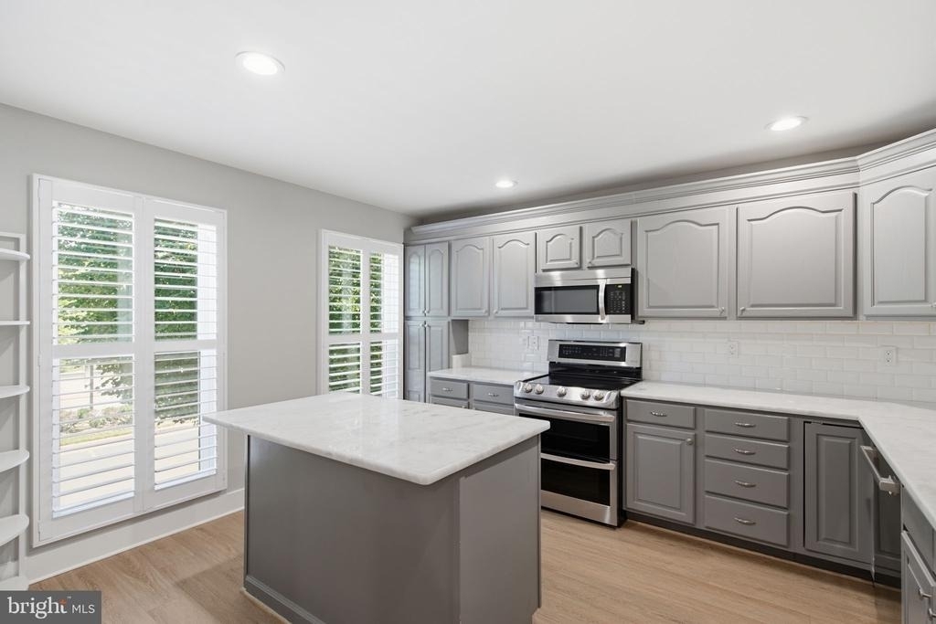 12087 Edgemere Circle - Photo 5